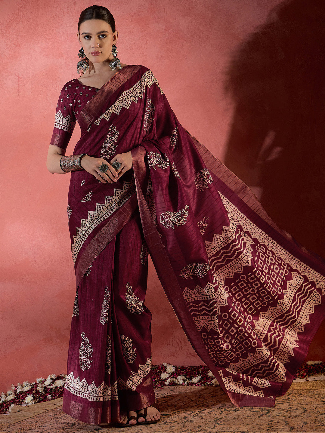 NOZ2TOZ Women's Silk Blend Burgundy Printed Designer Saree With Blouse Piece - Distacart