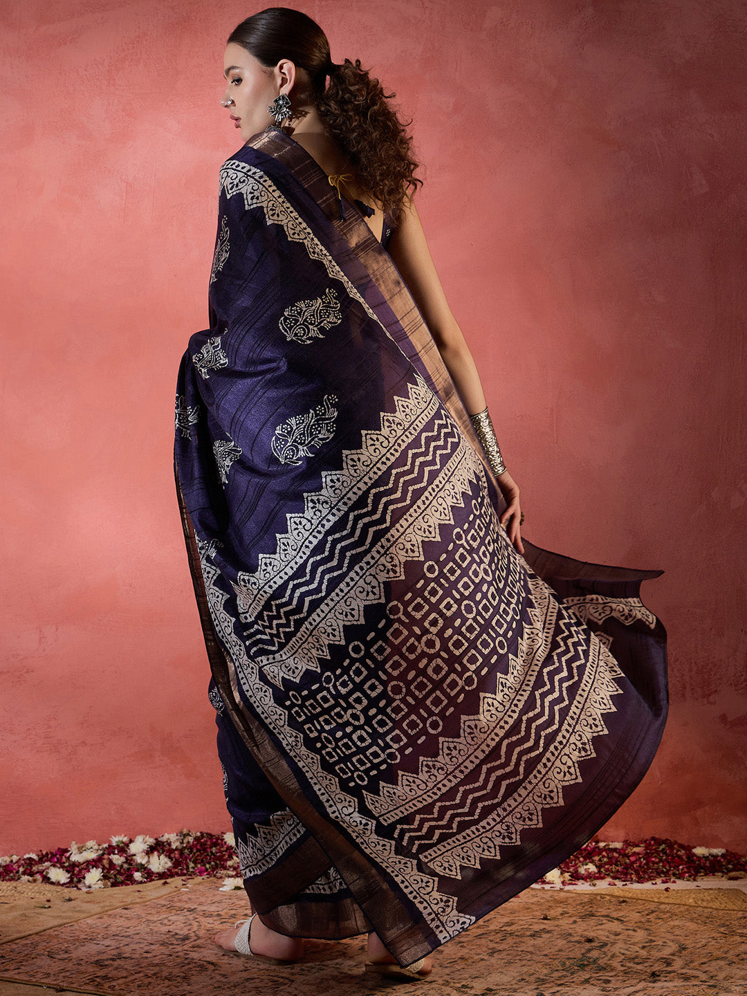 NOZ2TOZ Women's Silk Blend Purple Printed Designer Saree With Blouse Piece - Distacart