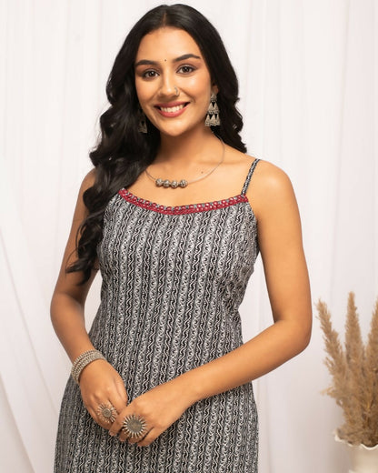 FIORRA Women's Strip Printed Black Cotton Straight Kurta - Distacart