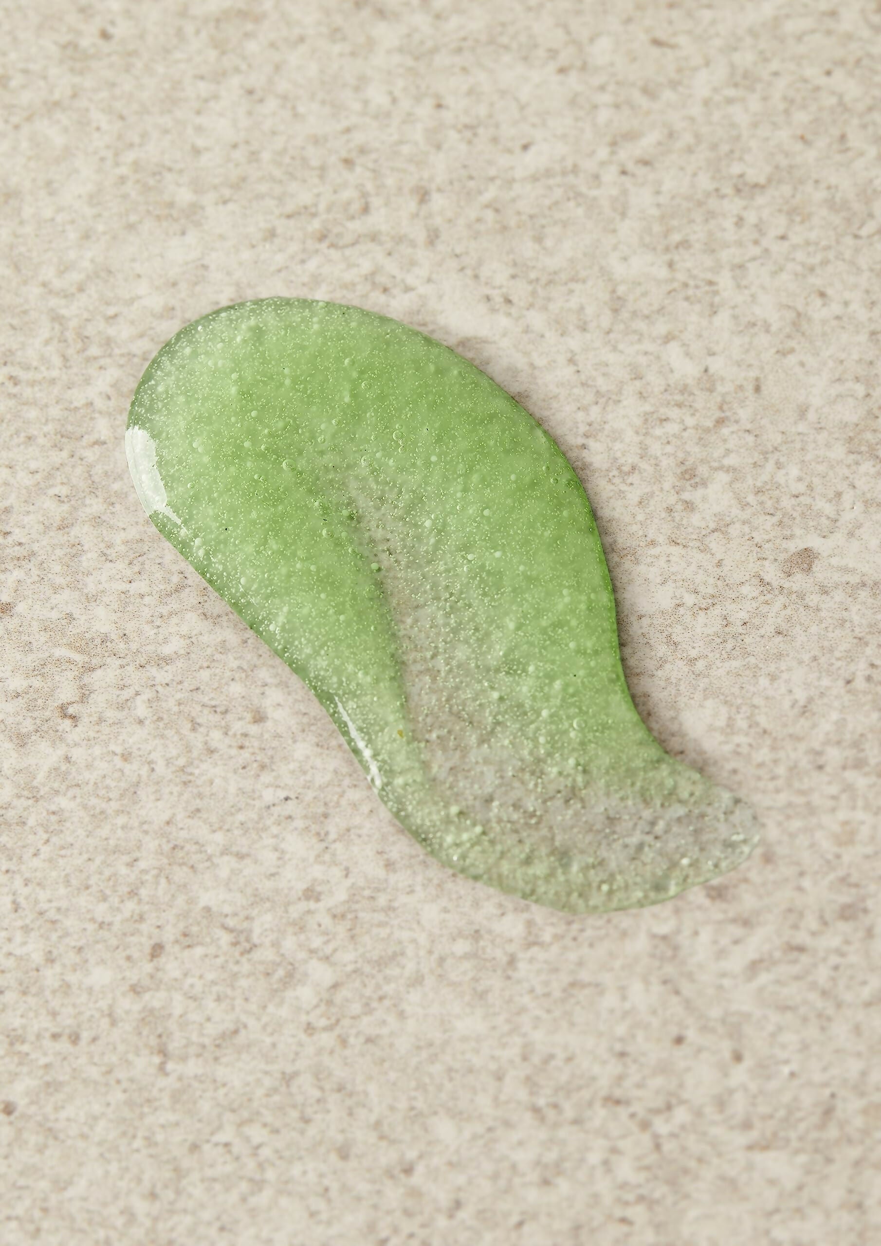 The Body Shop Tea Tree Skin Clearing Daily Scrub - Distacart