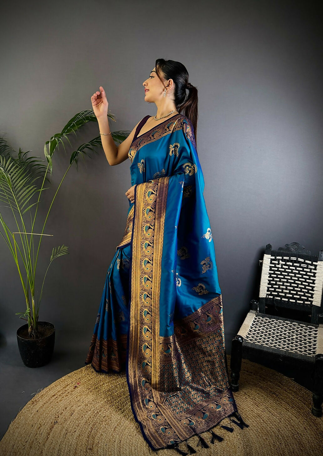 Joban Fashion Banarasi Royal Blue Woven Soft Silk Saree