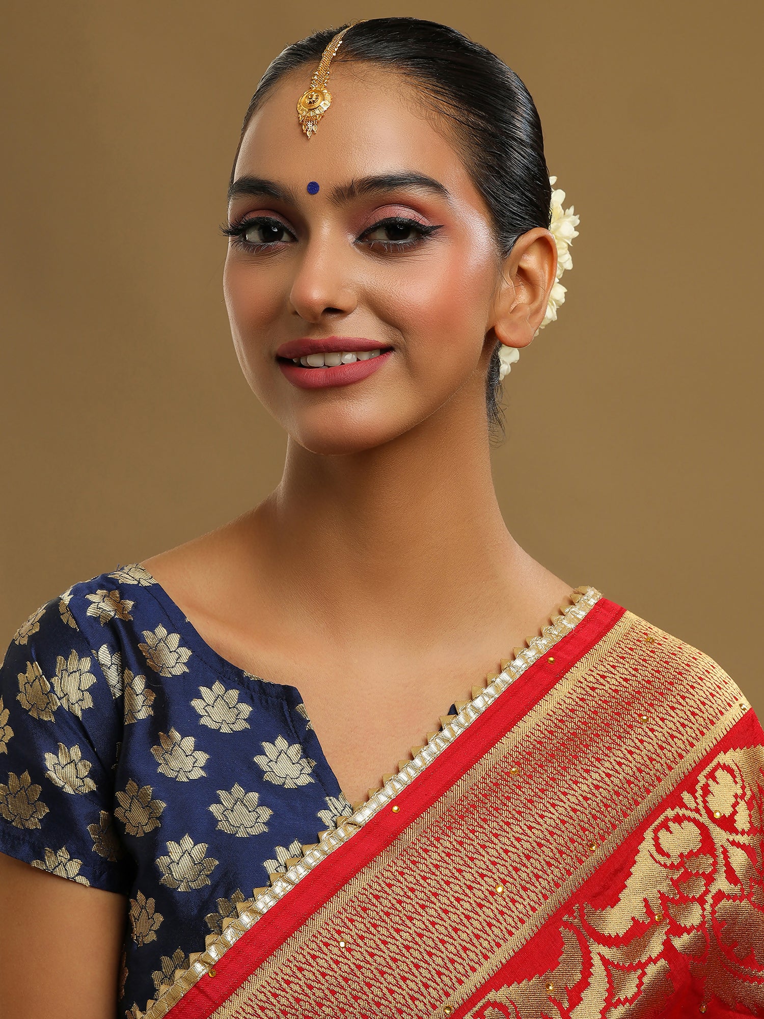 Ruby Raang Gold Maang Tikka