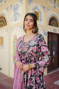 Thumbnail for Vaasva Women Rani Muslin Embroidered Kurta, Pant & Dupatta Set - Distacart