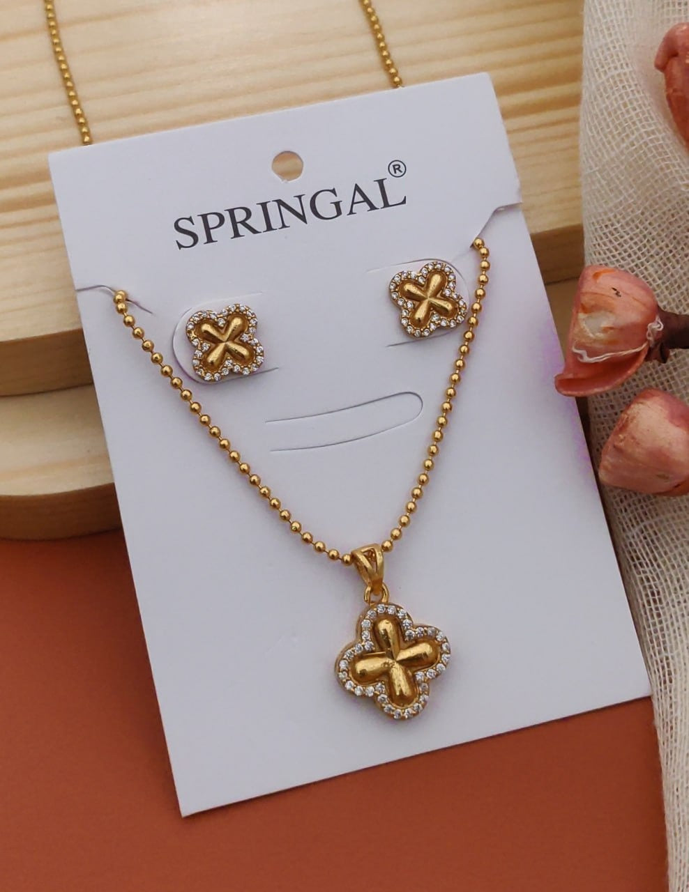 Fancy Gold-Polished Partywear Chain And Pendant Set By House of Ree - Distacart