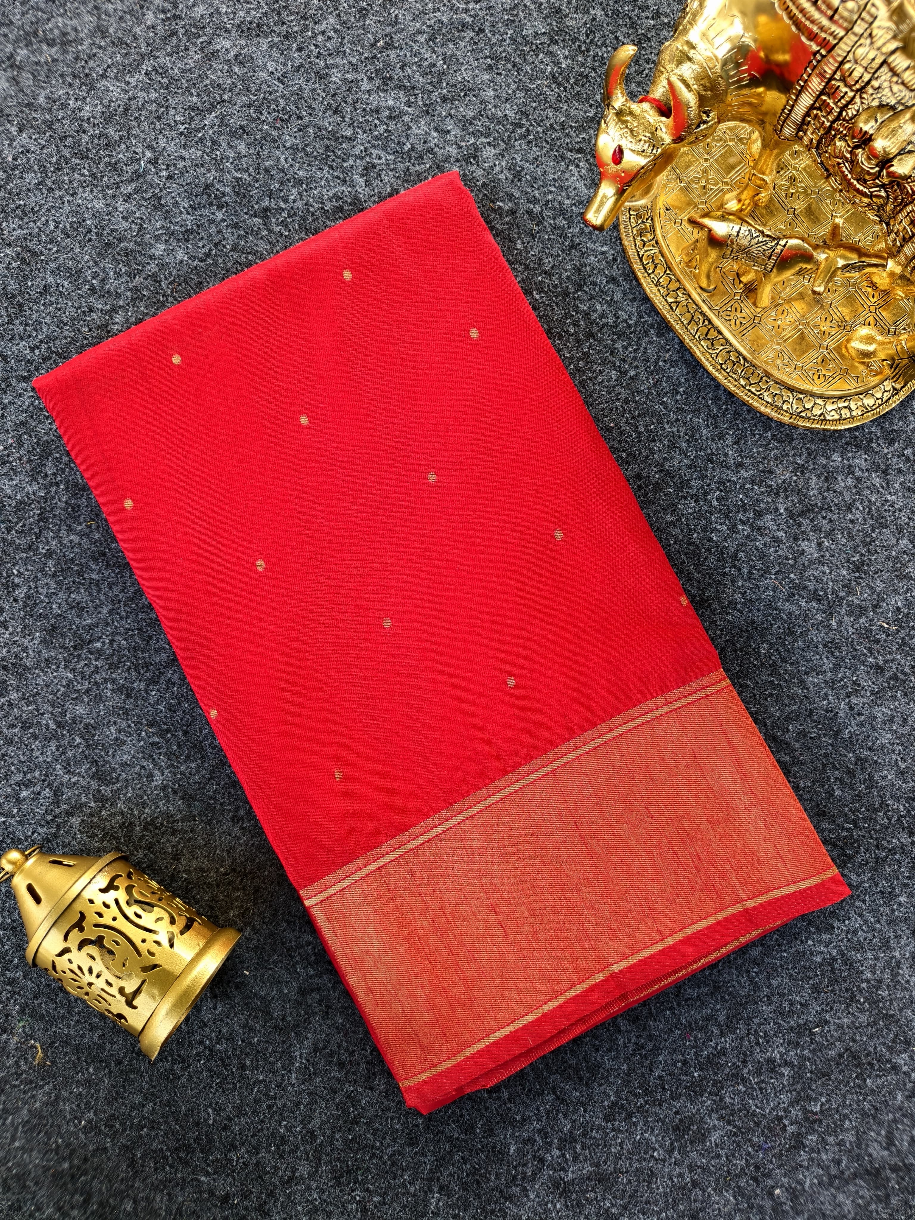 Mameraa Sarees Red Silk Blend Zari Banarasi Weaving Saree With Blouse-Red - Dista