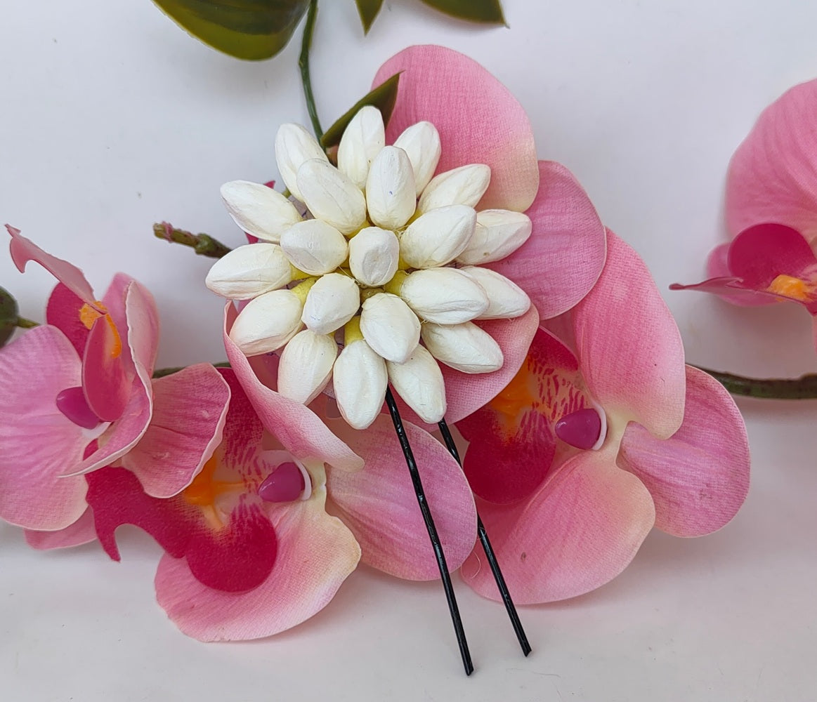 Artificial Jasmine Flower Brooch - Dista