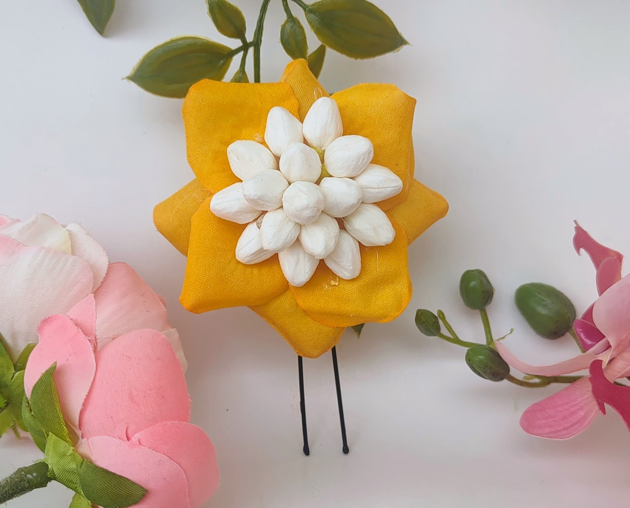 Yellow Petals Flower Brooch - Dista
