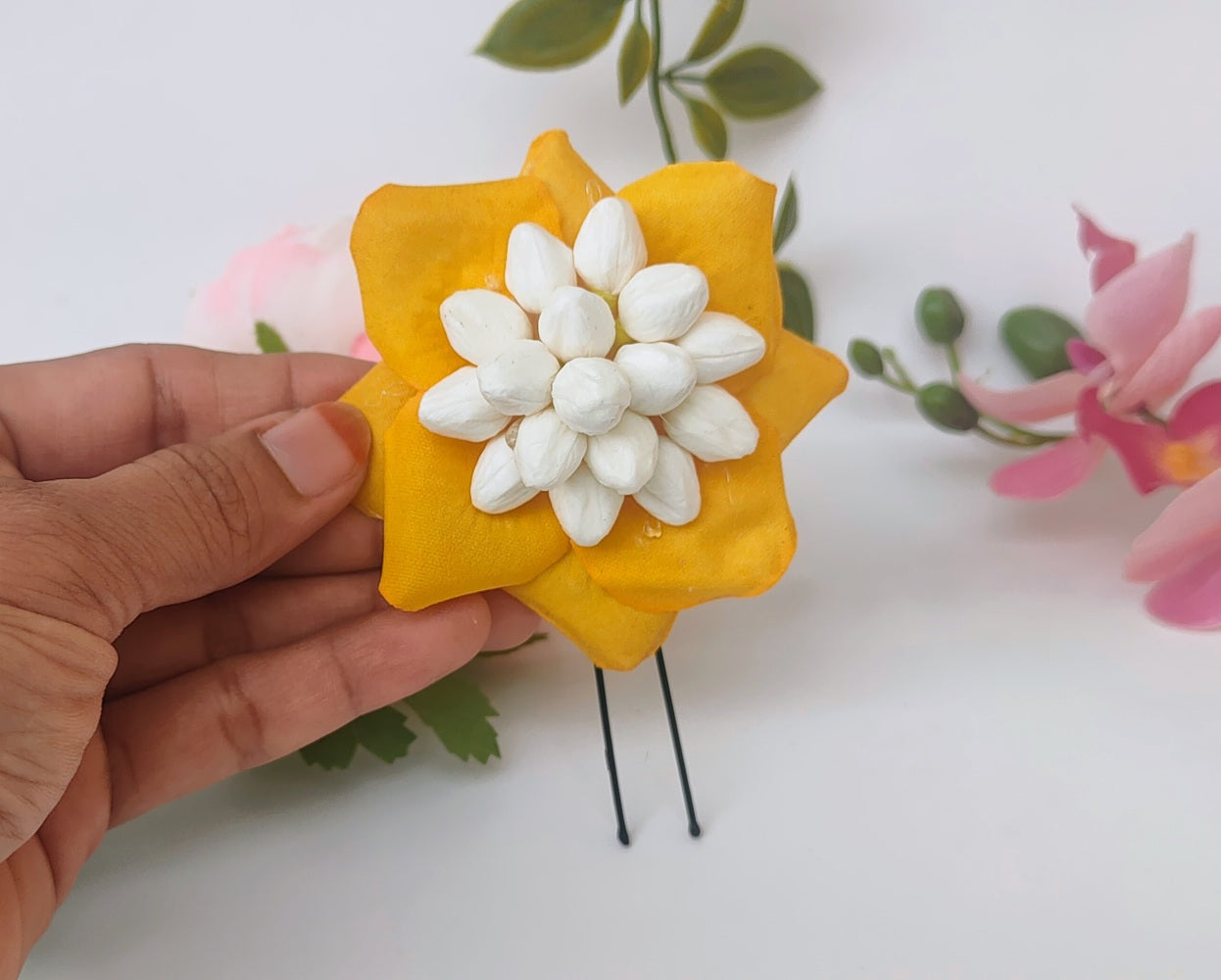 Yellow Petals Flower Brooch - Dista