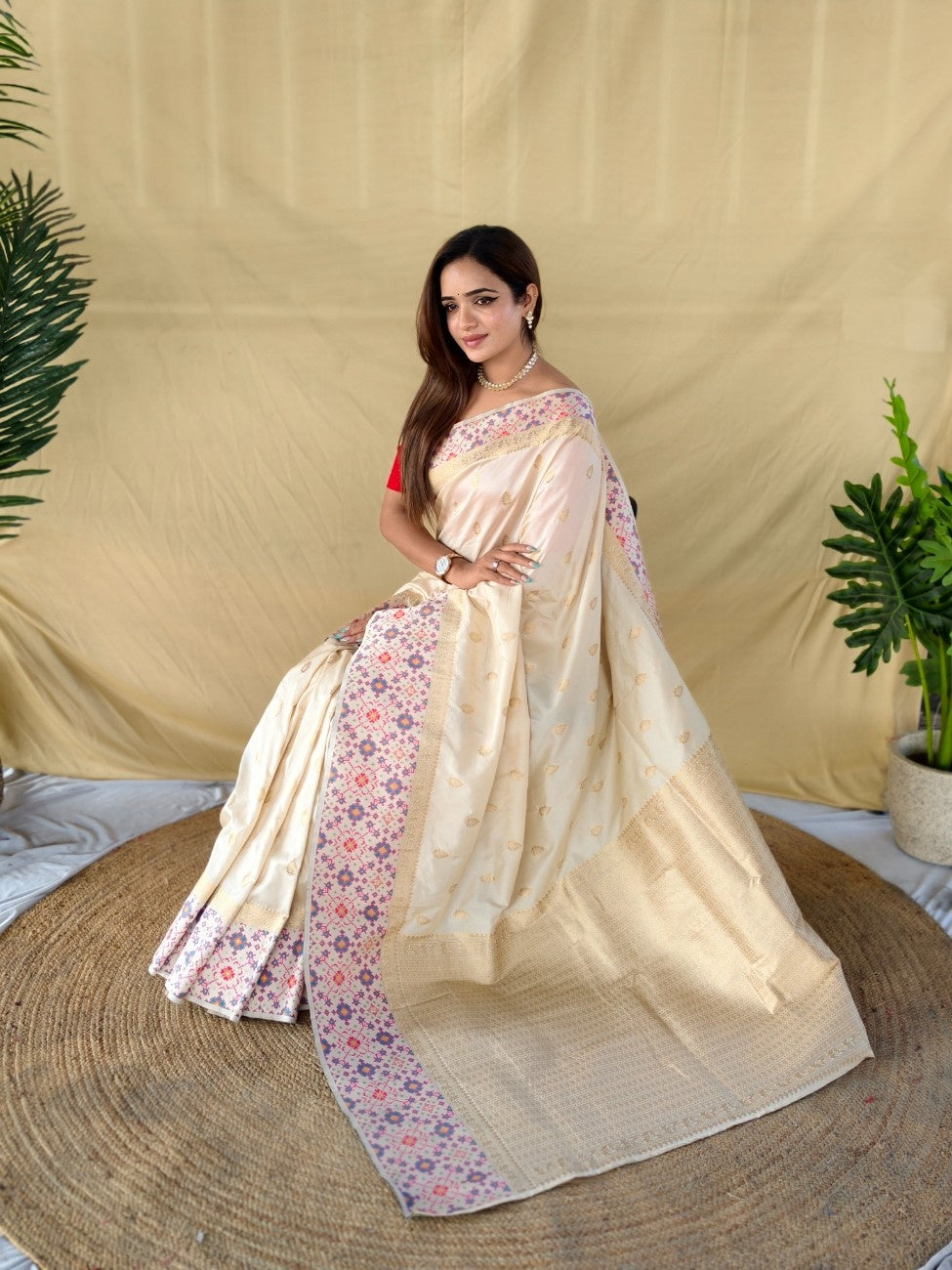 Mameraa Sarees Elegant Ivory Soft Silk Saree-Ivory - Dista