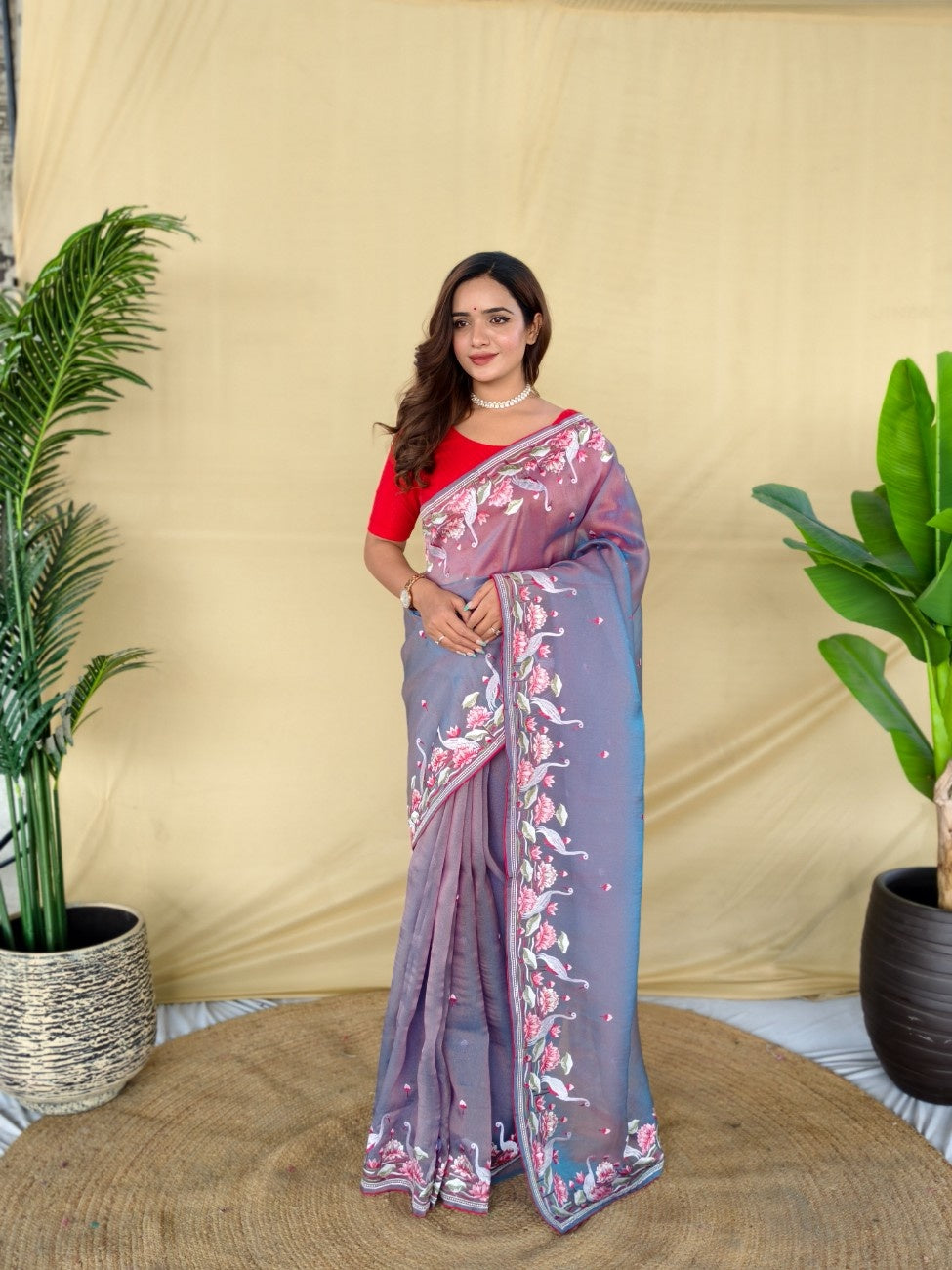 Mameraa Sarees Grey Royal Gabbana Silk Saree Woven In A Shiny Dual-Tone Finish-Grey - Dista