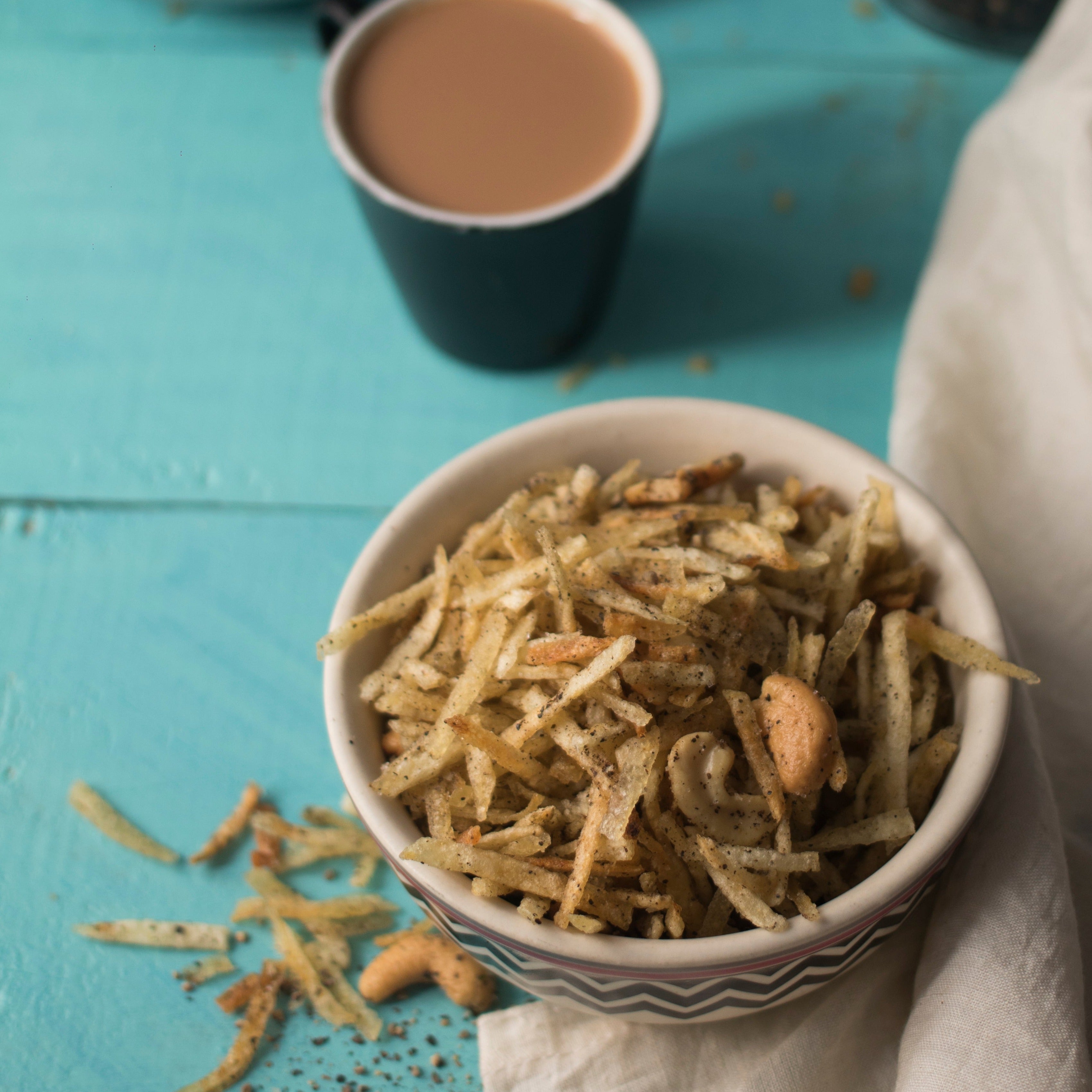 Almond House Alu Chudwa - Distacart