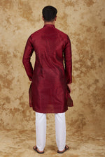 Thumbnail for Bluesaanchi Men's Maroon Banarasi Silk Kurta Set - Distacart