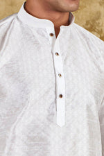 Thumbnail for Bluesaanchi Men's White Banarasi Silk Kurta Set - Distacart