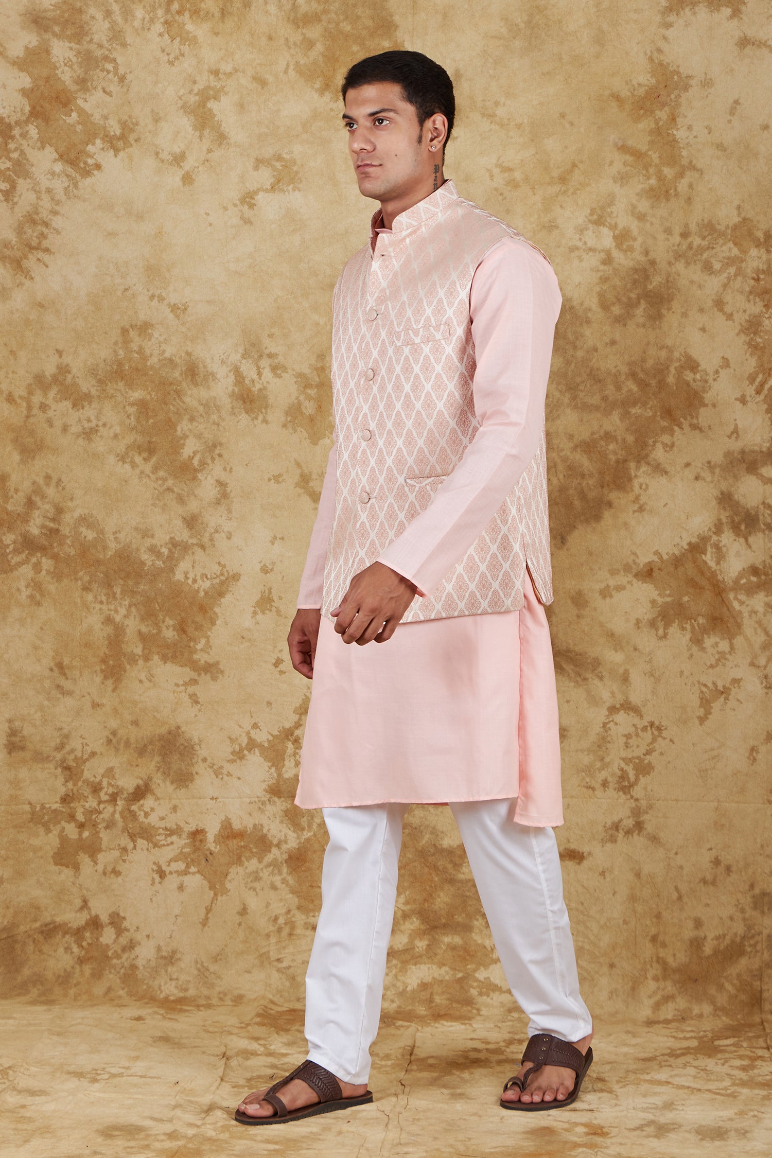 Bluesaanchi Men's Jacquard Rosy Waistcoat Kurta Pajama Set - Distacart