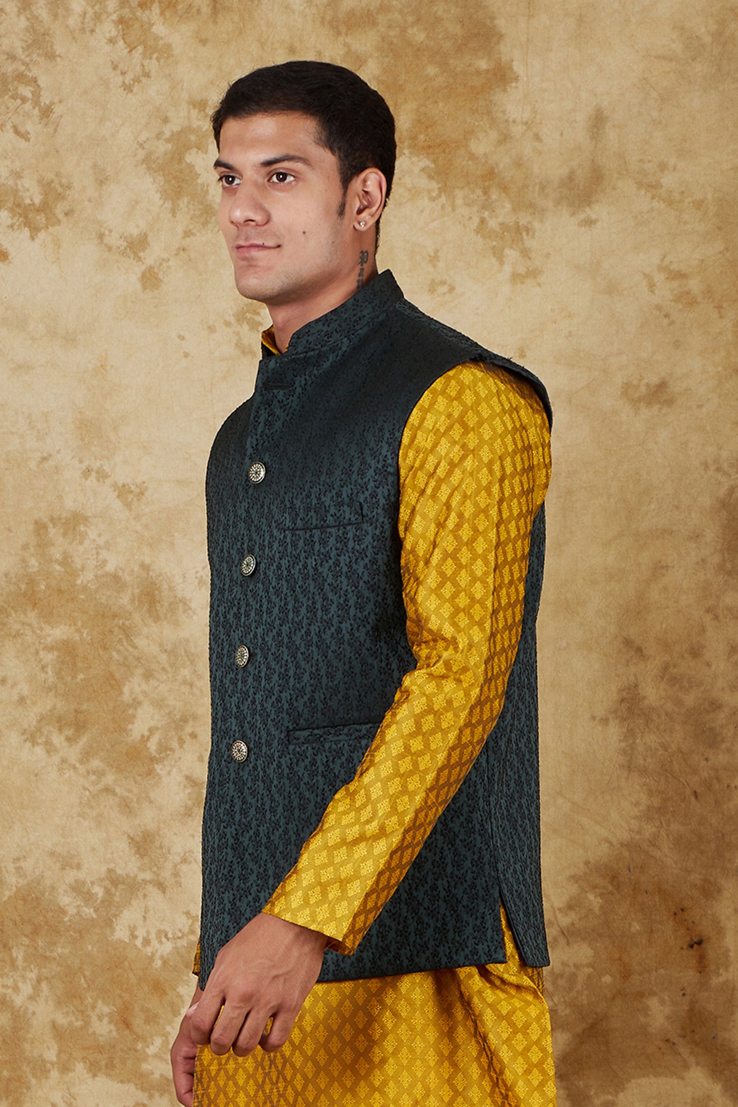 Bluesaanchi Men's Jacquard Brunswick Green Waistcoat - Distacart
