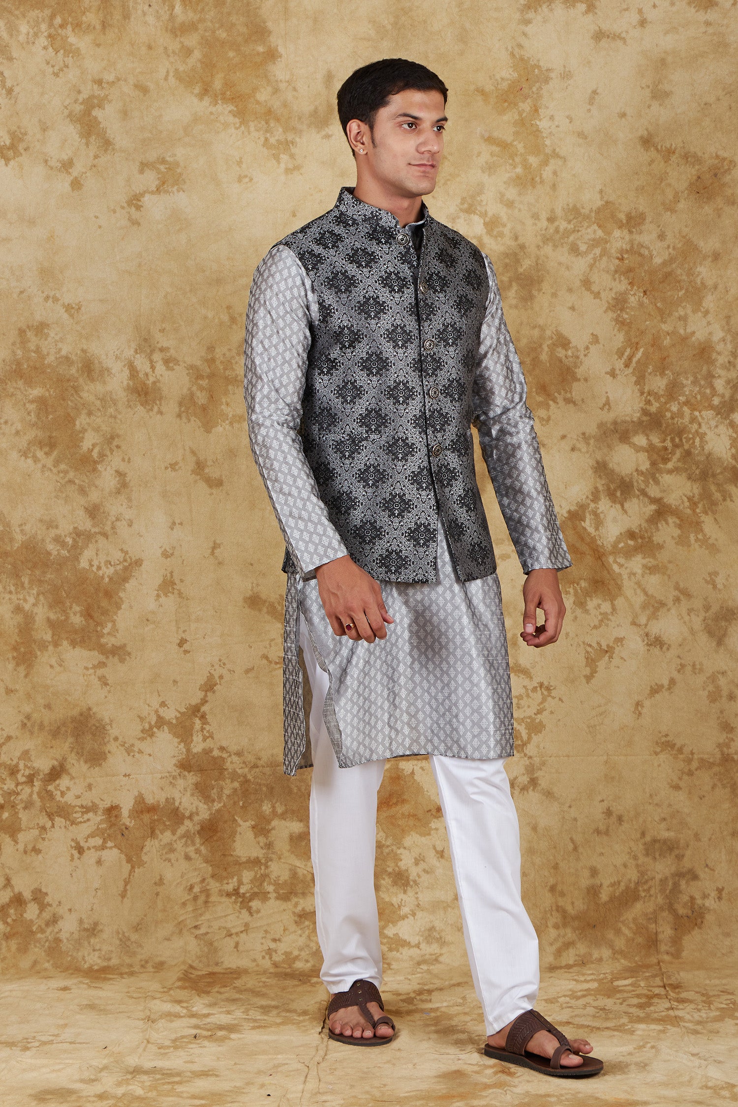 Bluesaanchi Men's Jacquard Grey Waistcoat Kurta Pajama Set - Distacart