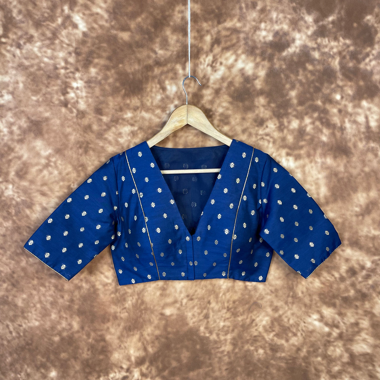 Coral Jari Buta Blue Coloured Silk With Zari Buta Ready to Wear Blouse - kapda Tailor - Distacart