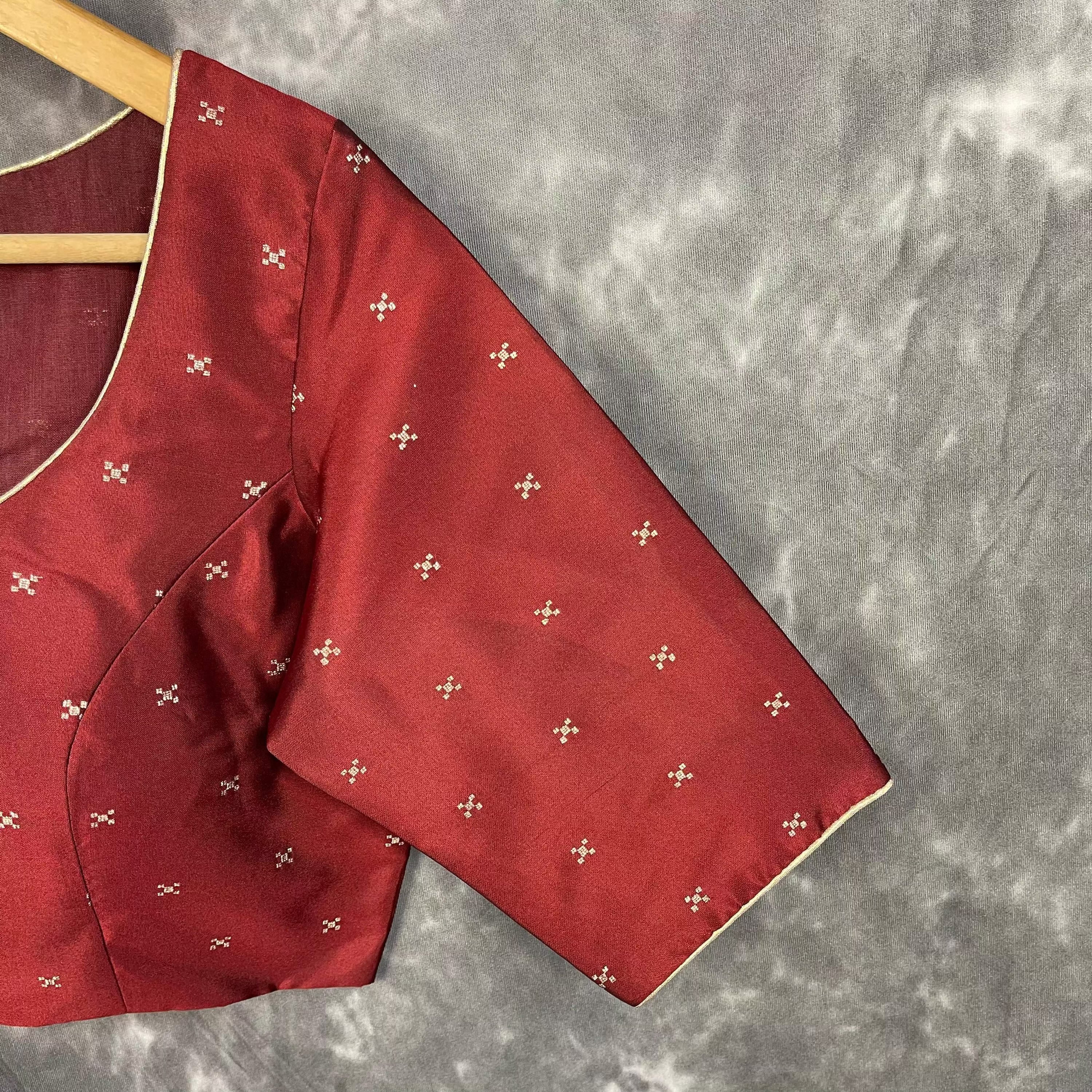 Matargashti Maroon Coloured Silk Ready to Wear Blouse - kapda Tailor - Distacart