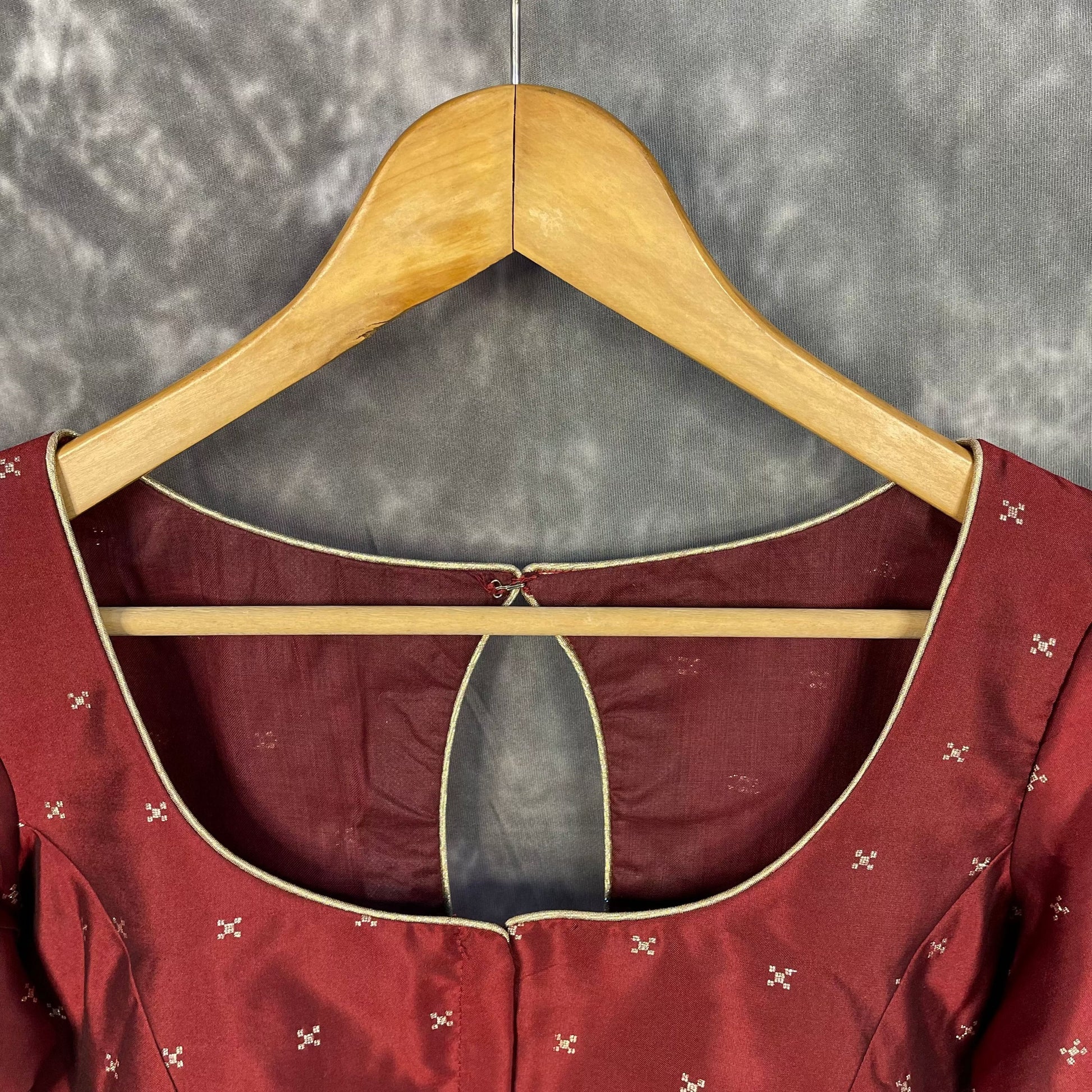 Matargashti Maroon Coloured Silk Ready to Wear Blouse - kapda Tailor - Distacart