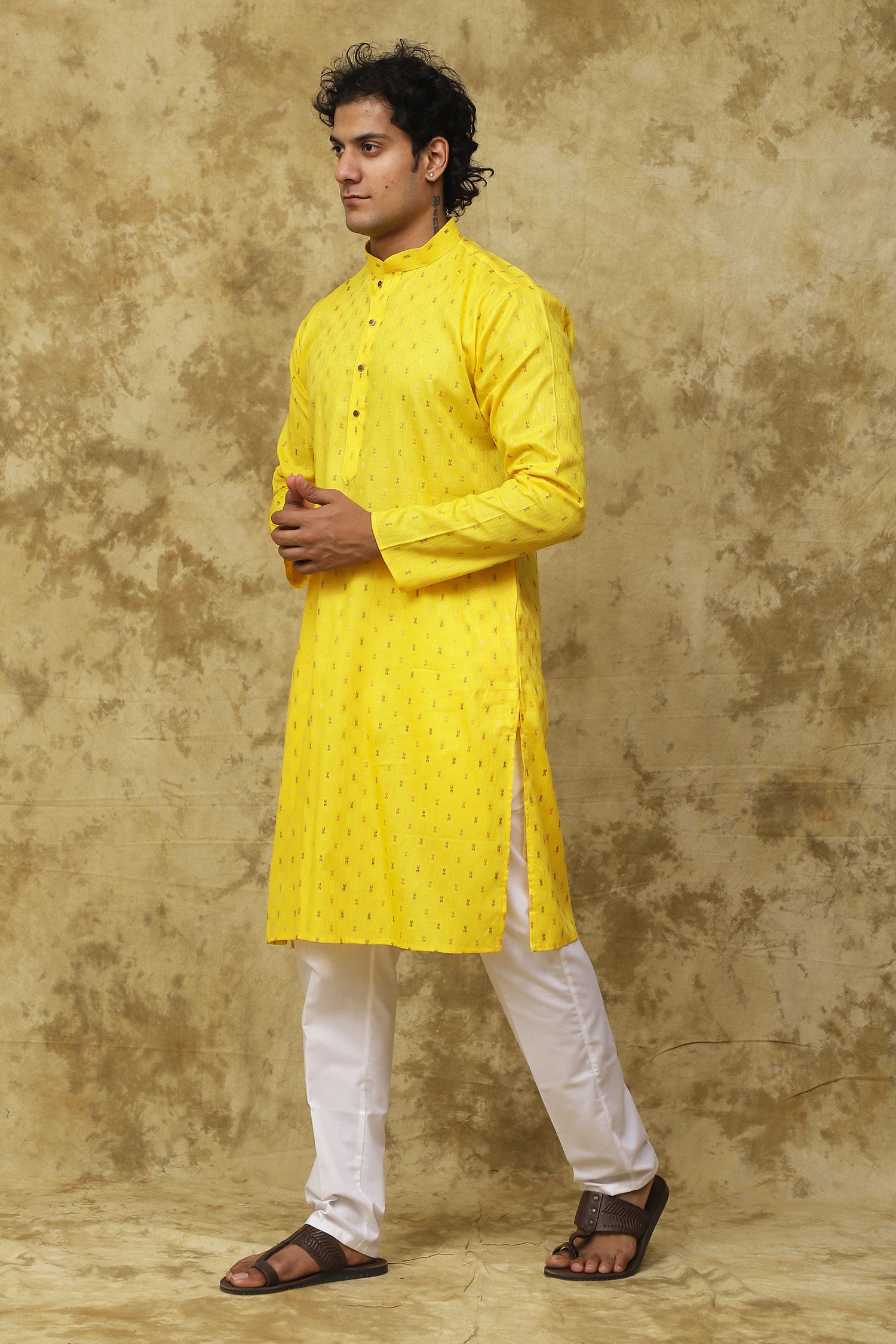 Bluesaanchi Men's Cotton Embroidered Kurta Set - Yellow Boota