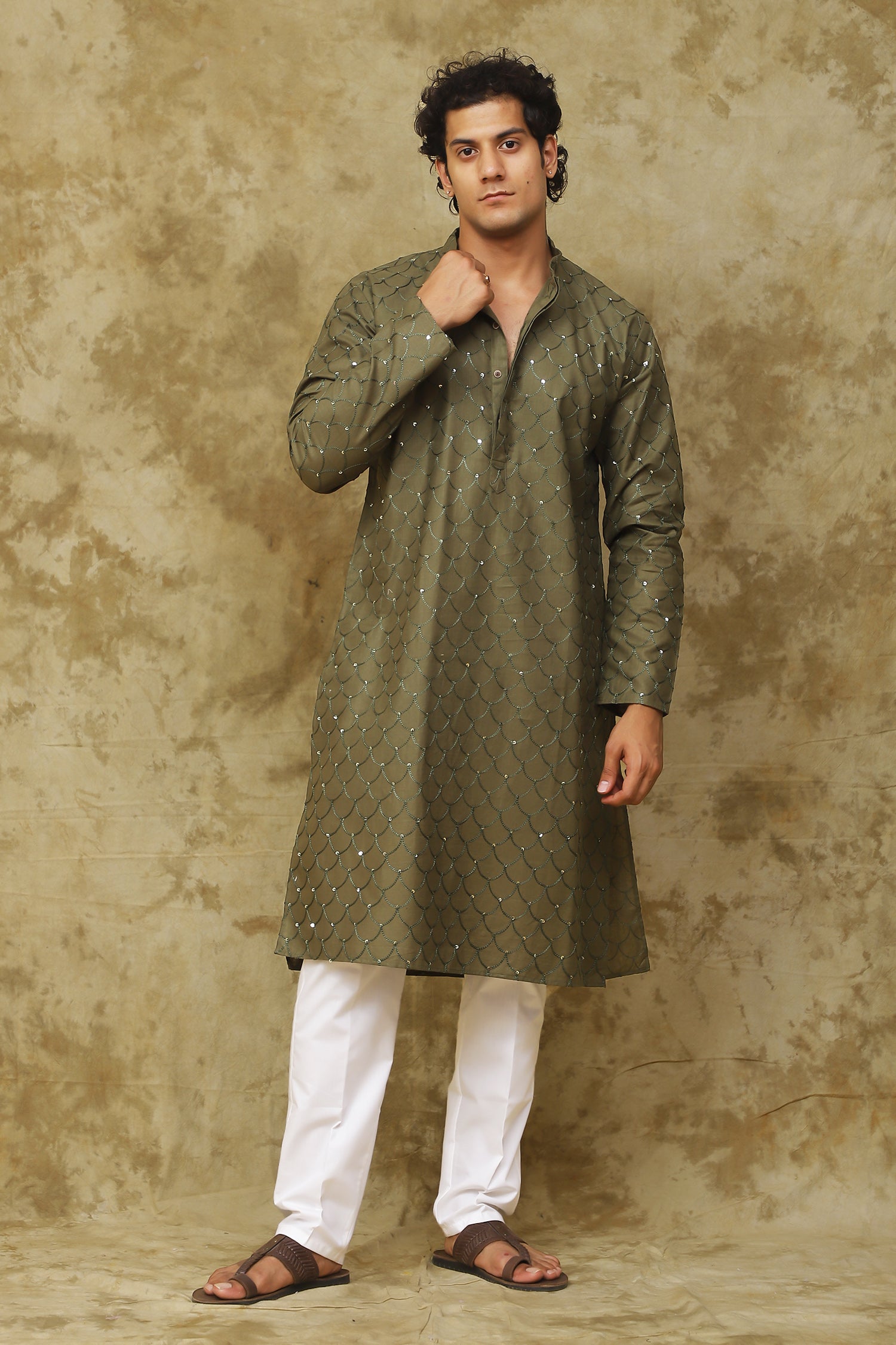 Bluesaanchi Men's Linen Threadwork Kurta Set - Dark Mehendi - Distacart