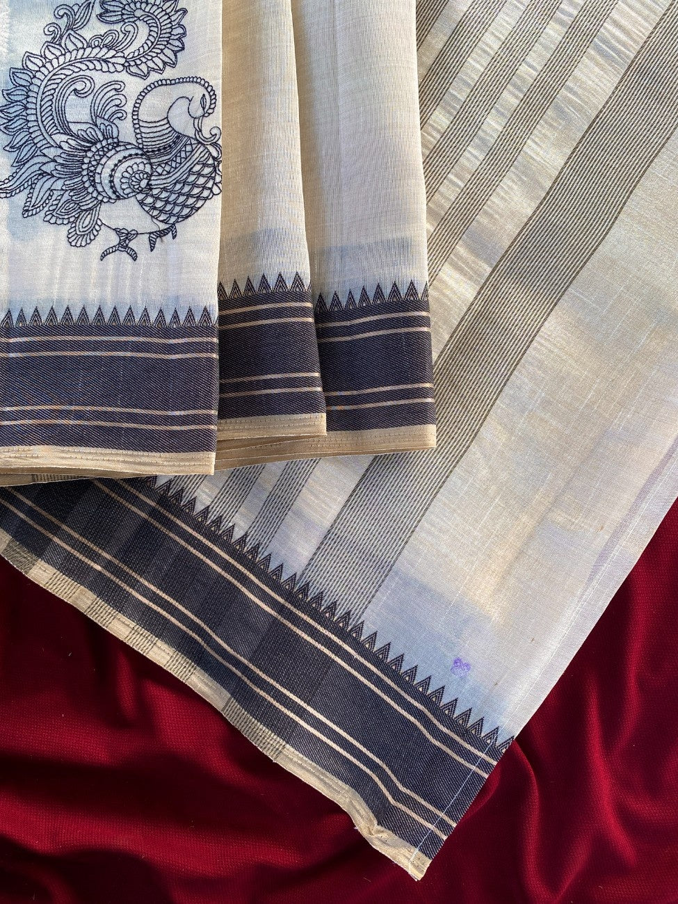 Mameraa Sarees White Heritage With A Royal Touch Tussar Silk Saree-White - Dista