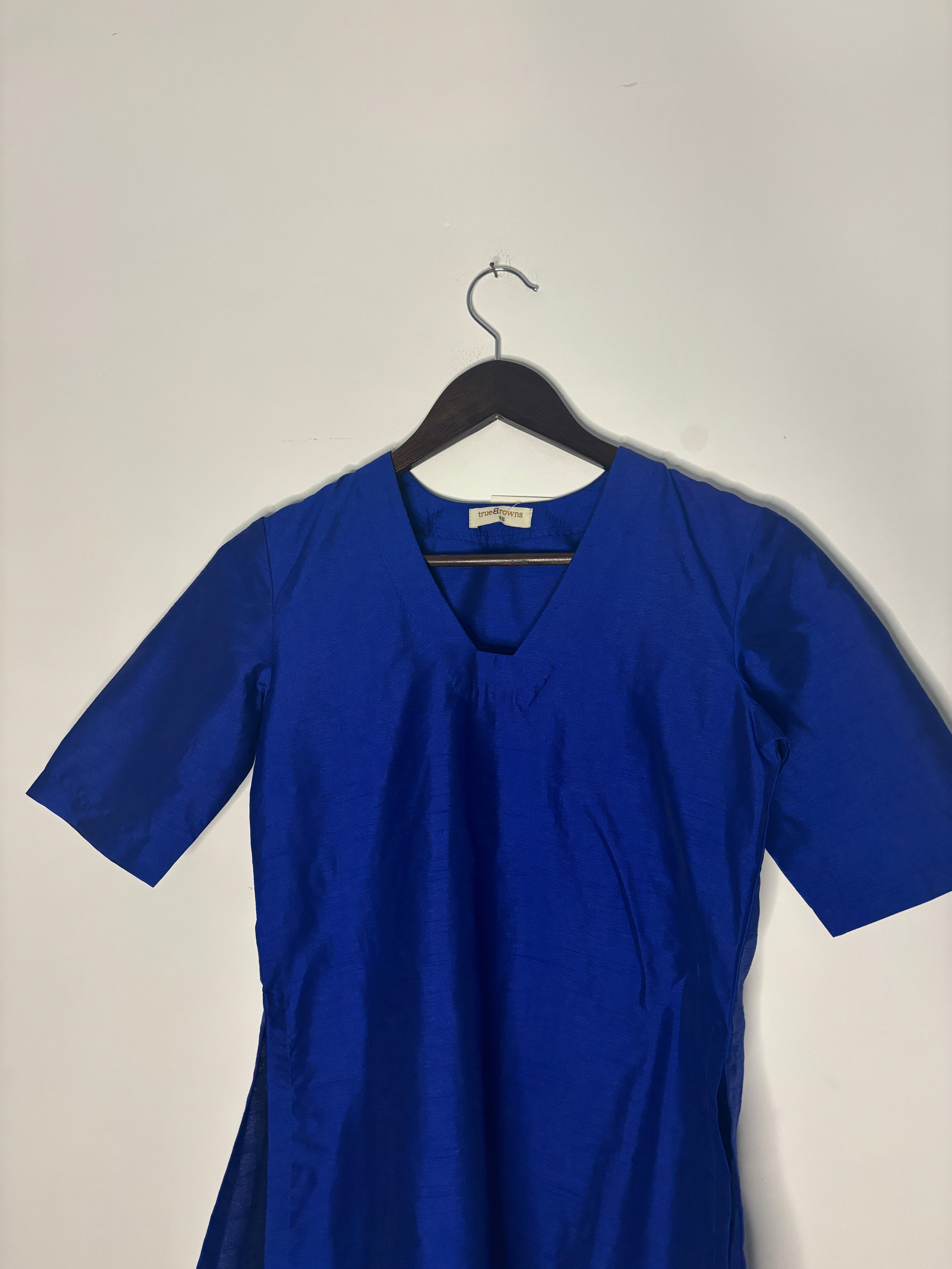 trueBrowns Blue Metallic Top - Distacart