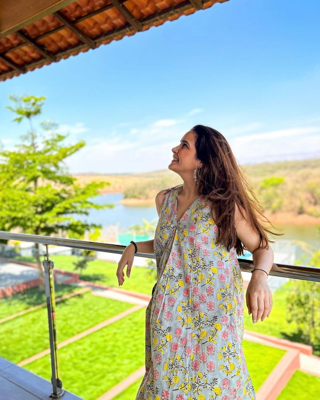 trueBrowns Grey Overall Floral Block Print Cotton Sleeveless Flared Kurta Pant Set - Distacart