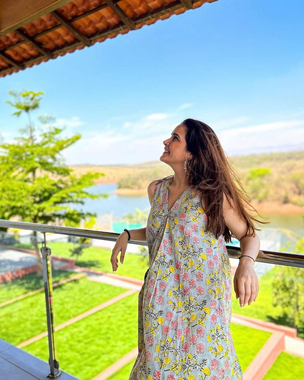 trueBrowns Grey Overall Floral Block Print Cotton Sleeveless Flared Kurta Pant Set - Distacart