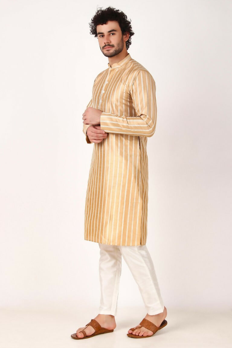 mkb3235-2_54259474933_o