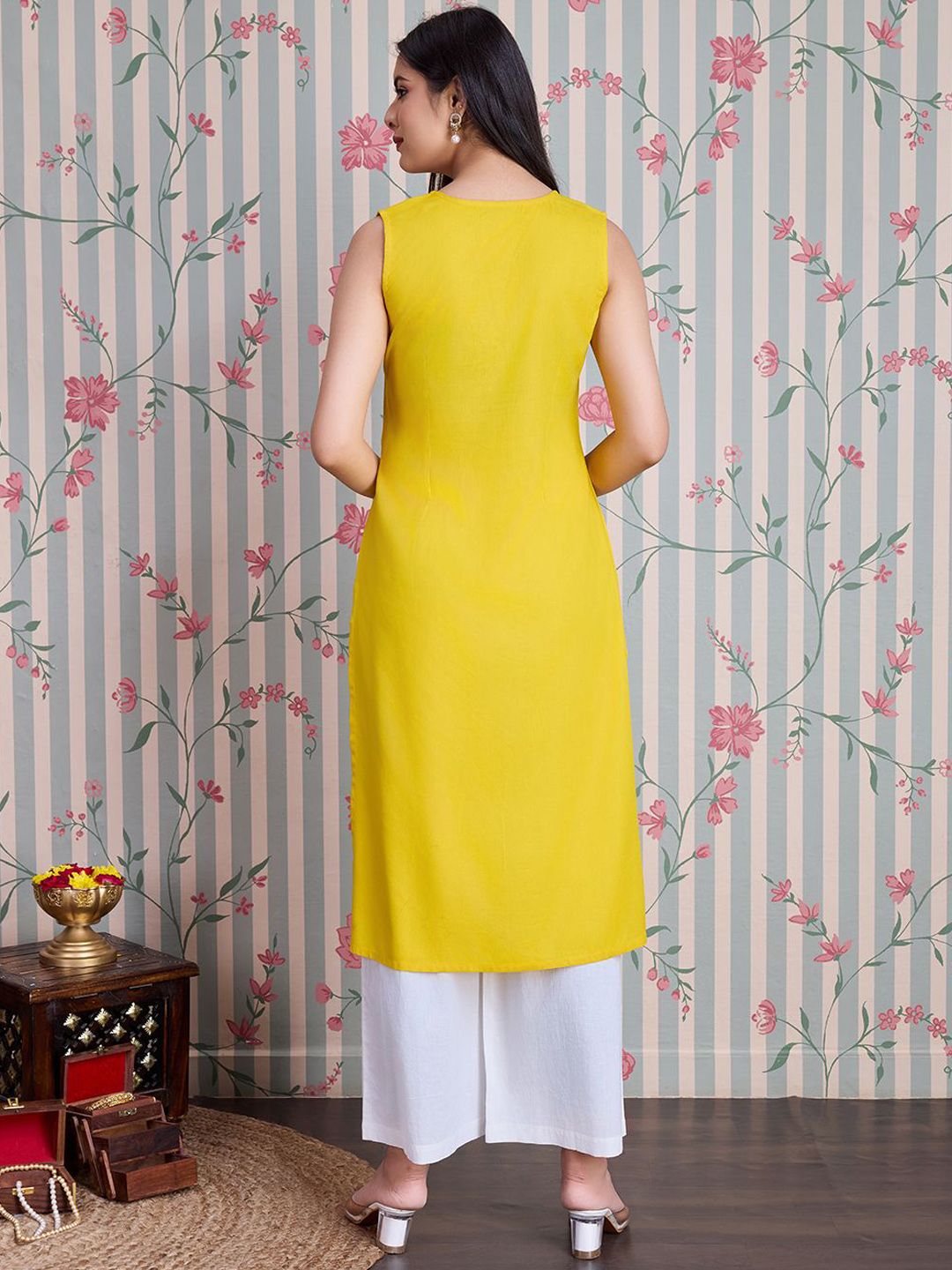 Ode by House of Pataudi Embroidered Straight Kurta with Palazzos - Distacart