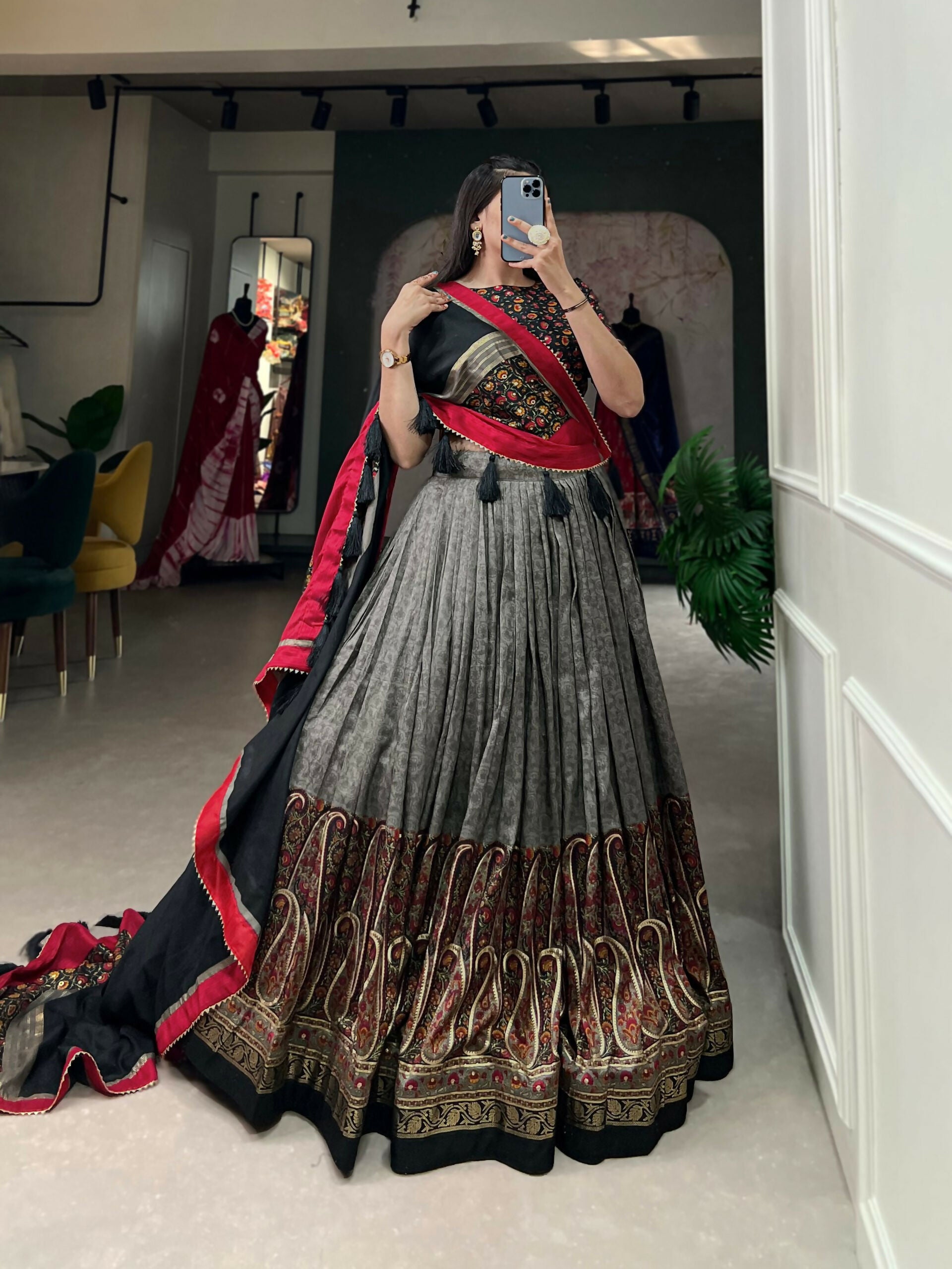Vastranavya Kashmiri Print With Foil Print Lehenga with Unstitched Printed Blouse - Grey - Distacart