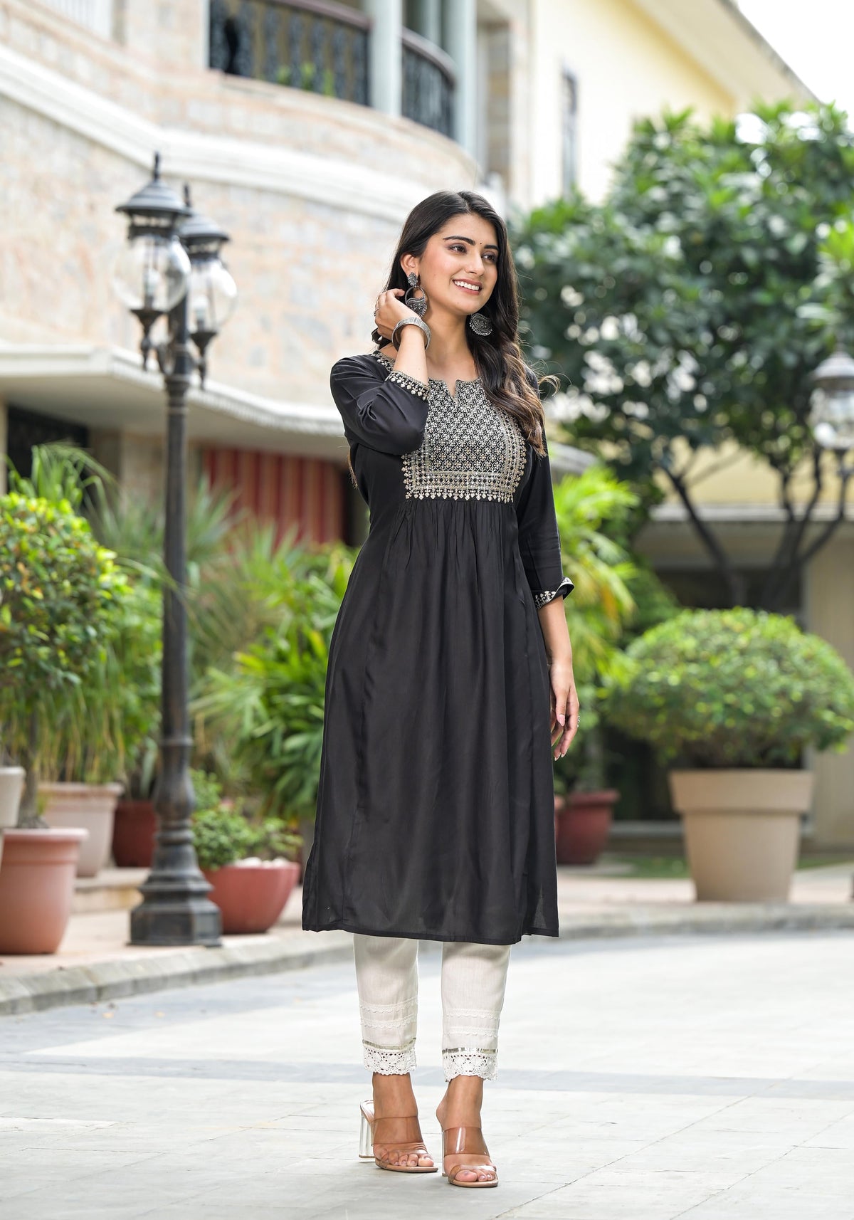 Juniper Women's Black Solid Rayon Kurta With Zari & Sequins - Distacart