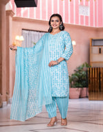 Thumbnail for Juniper Women's Rama Green Floral Printed Cotton Kurta Set With Mirror & Thread Work - Distacart