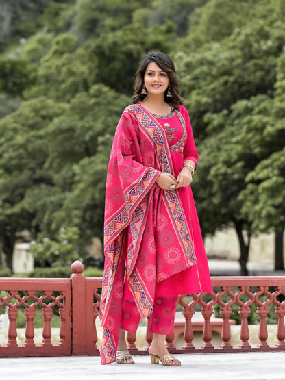Juniper Women's Pink Viscose Rayon Solid Kurta Set - Distacart