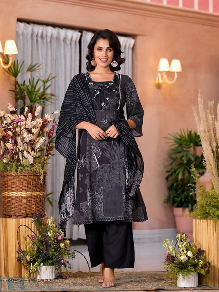 Juniper Women's Black Viscose Rayon Printed Kurta Set