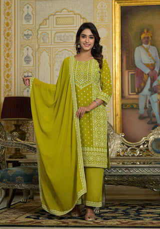 Juniper Women's Green Georgette Embroidered Kurta Set - Distacart