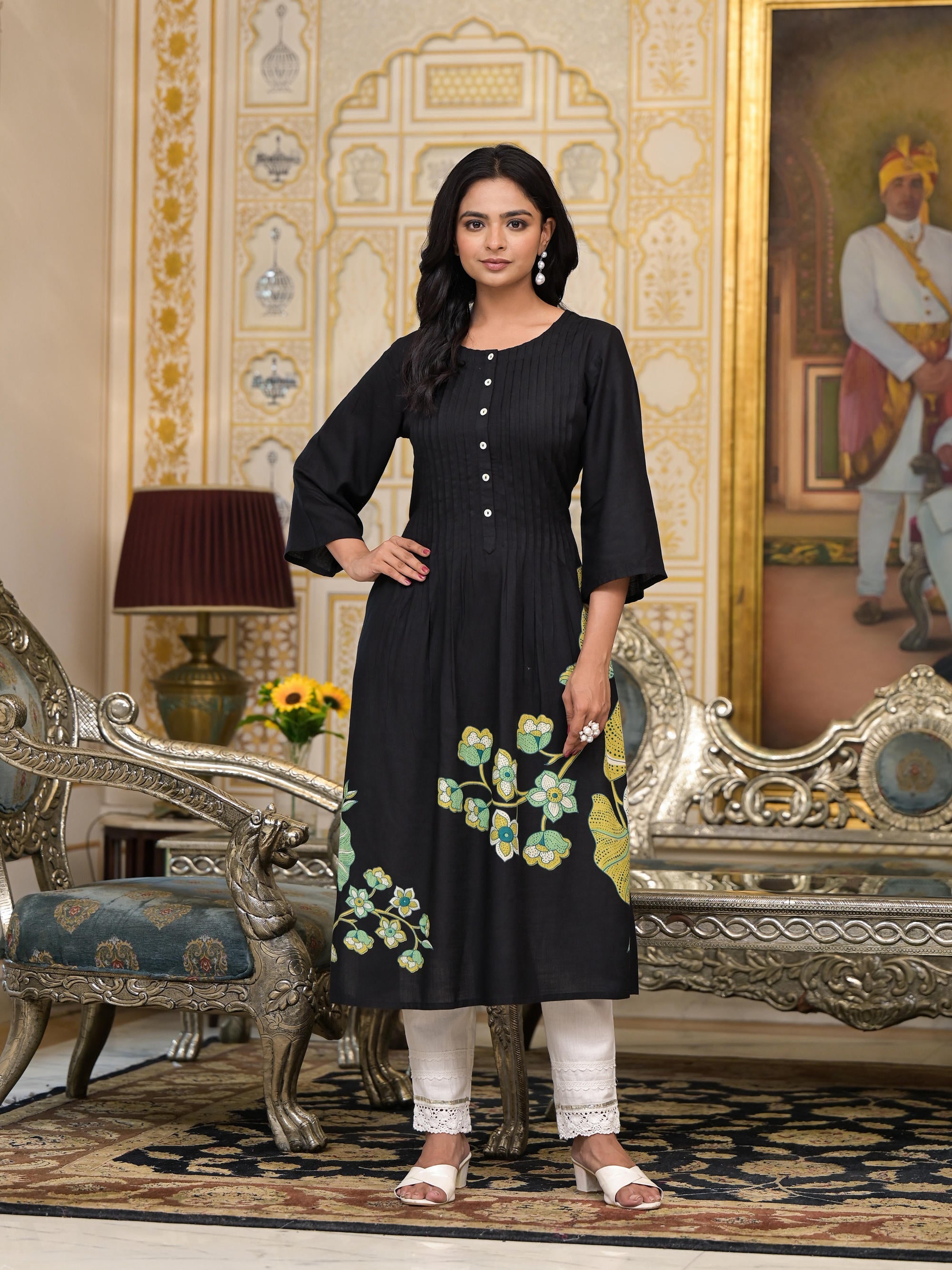Juniper Women's Black Floral Printed Liva Rayon Kurta With Buttons - Distacart
