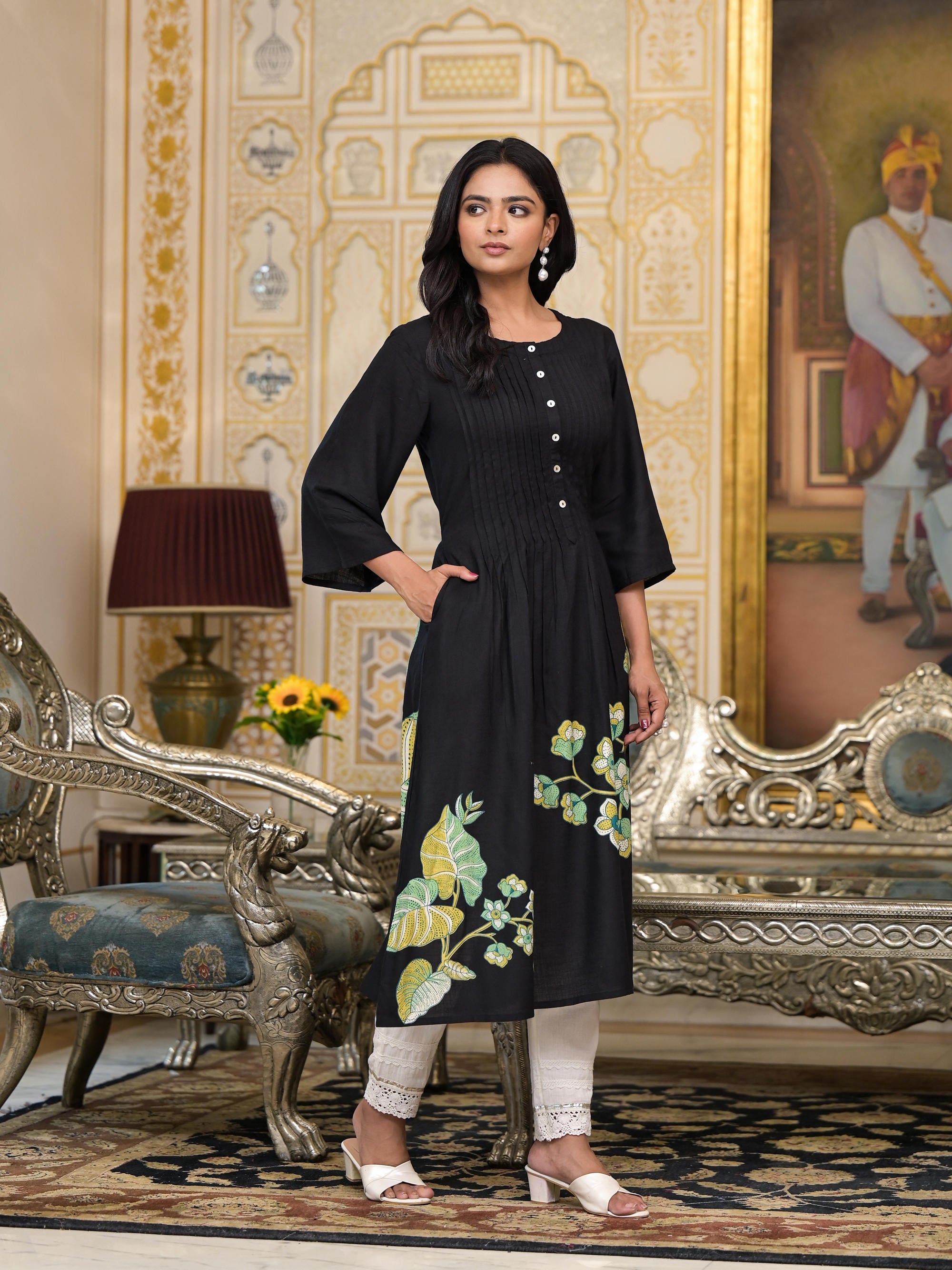 Juniper Women's Black Floral Printed Liva Rayon Kurta With Buttons - Distacart