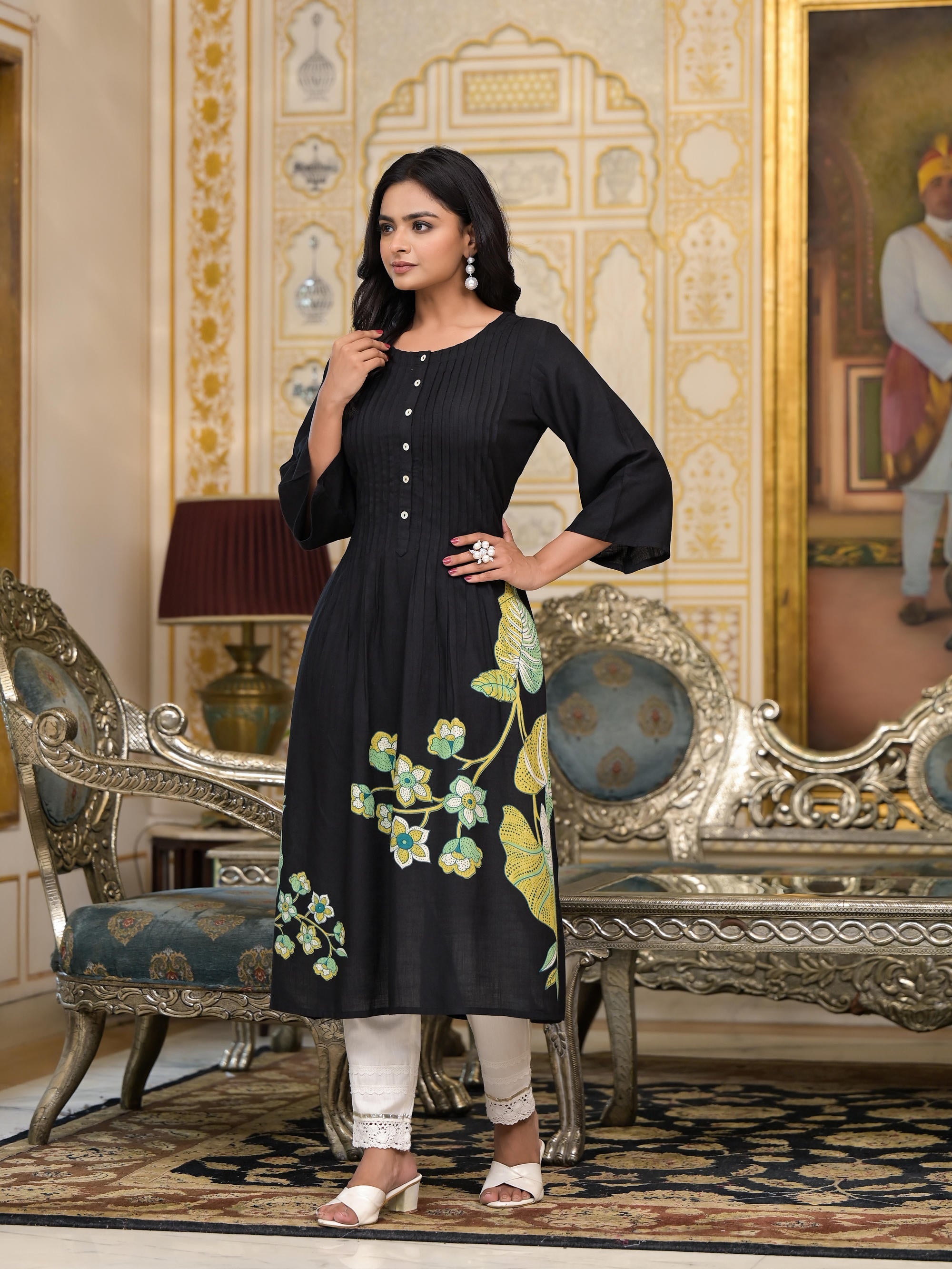 Juniper Women's Black Floral Printed Liva Rayon Kurta With Buttons - Distacart