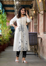 Thumbnail for Juniper Women's Natural Floral Printed Kurta With Buttons & Lace - Distacart