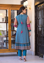 Thumbnail for Juniper Women's Teal Ethnic Motif Printed Rayon Kurta Set With Thread & Mirror Work - Distacart