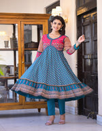 Thumbnail for Juniper Women's Teal Ethnic Motif Printed Rayon Kurta Set With Thread & Mirror Work - Distacart