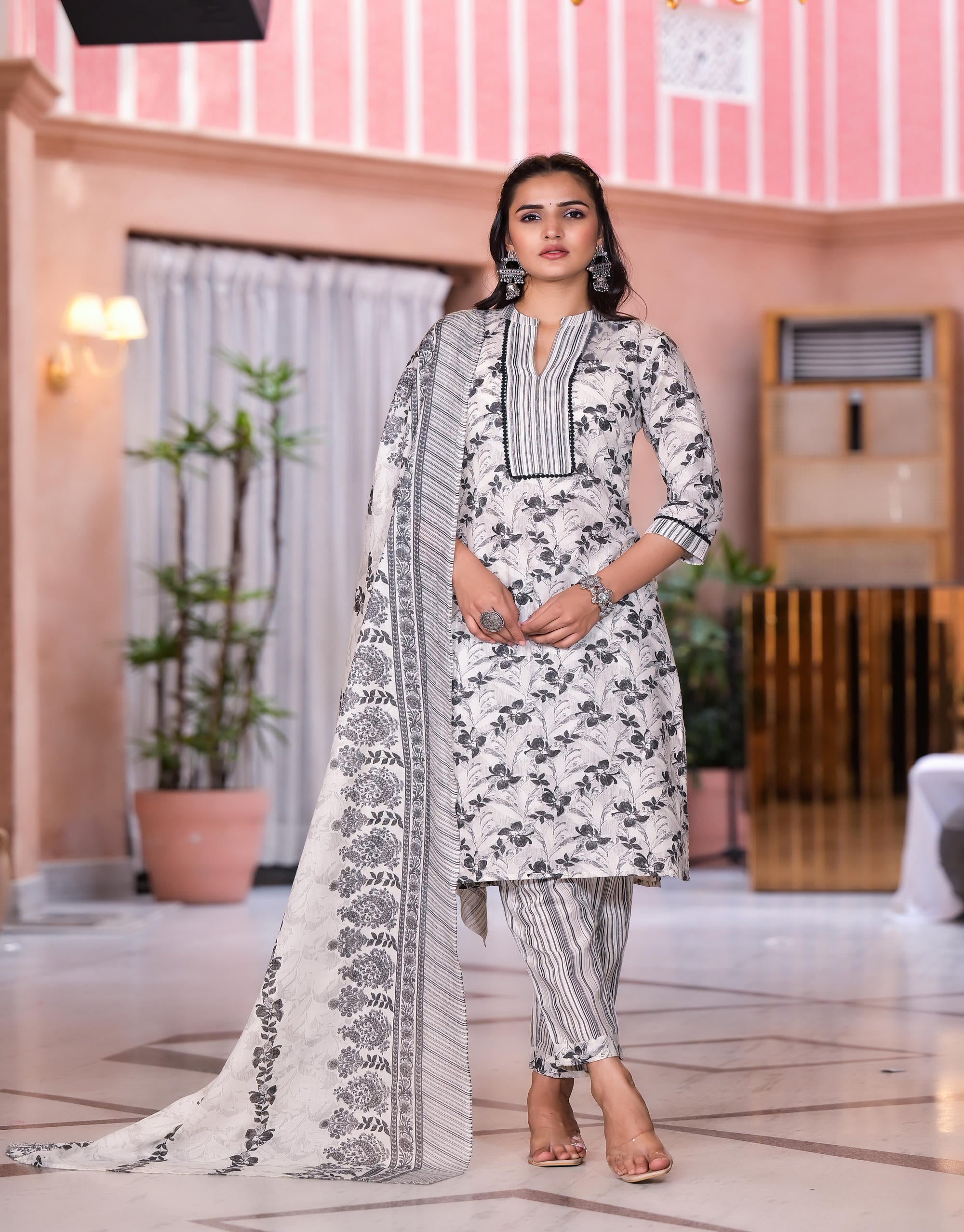 Juniper Women's Grey Floral Printed Cotton Kurta Set With Lace - Distacart