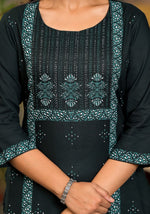 Thumbnail for Juniper Women's Bottle Green Ethnic Motif Printed Rayon Kurta With Straight Hemline - Distacart