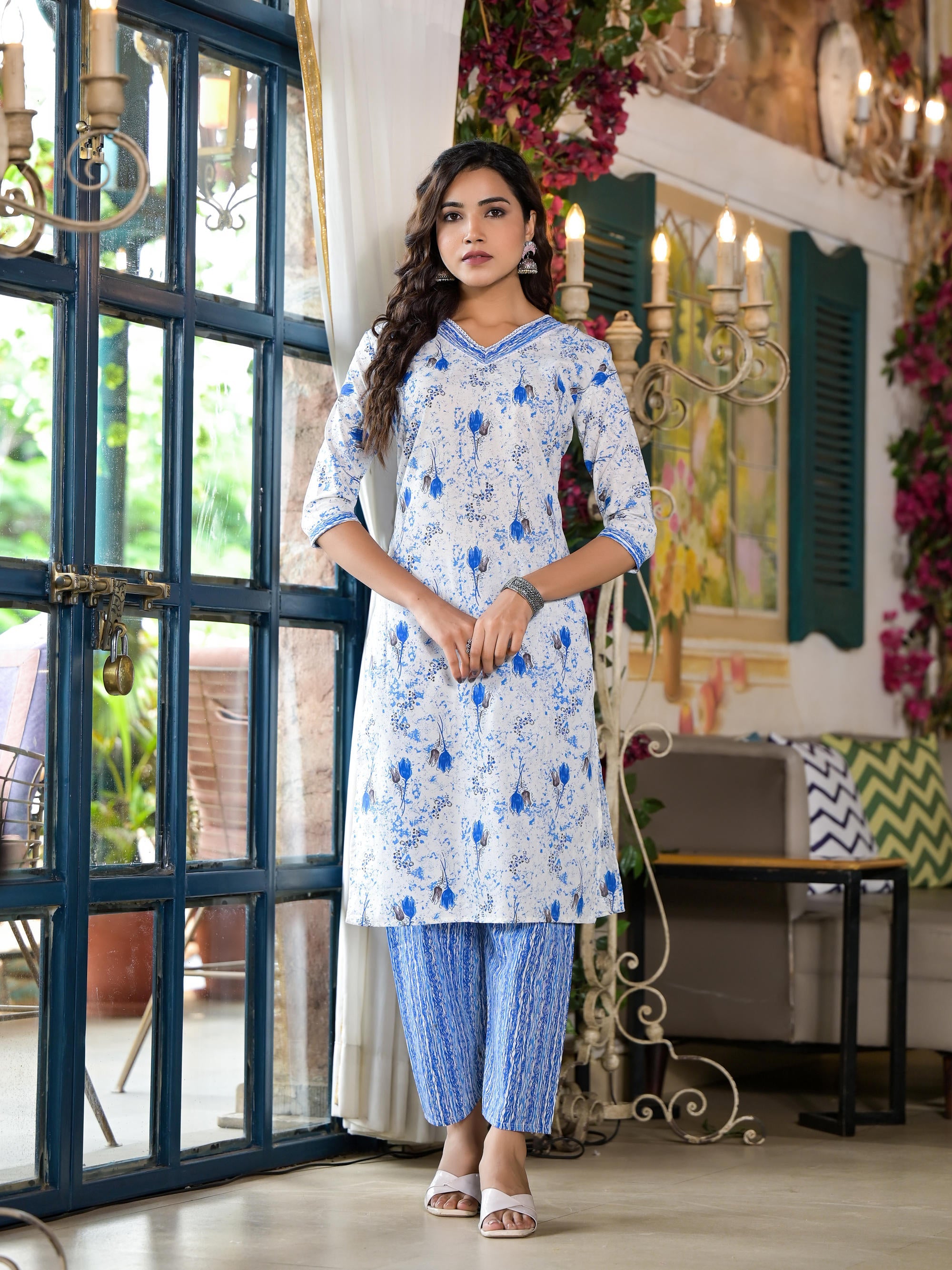Juniper Women's Blue Floral Printed Cotton Kurta & Pant Set With Lace - Distacart