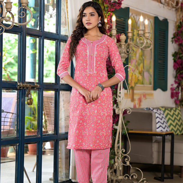 Juniper Women's Peach Floral Printed Cotton Kurta & Pant Set With Lace & Buttons - Distacart