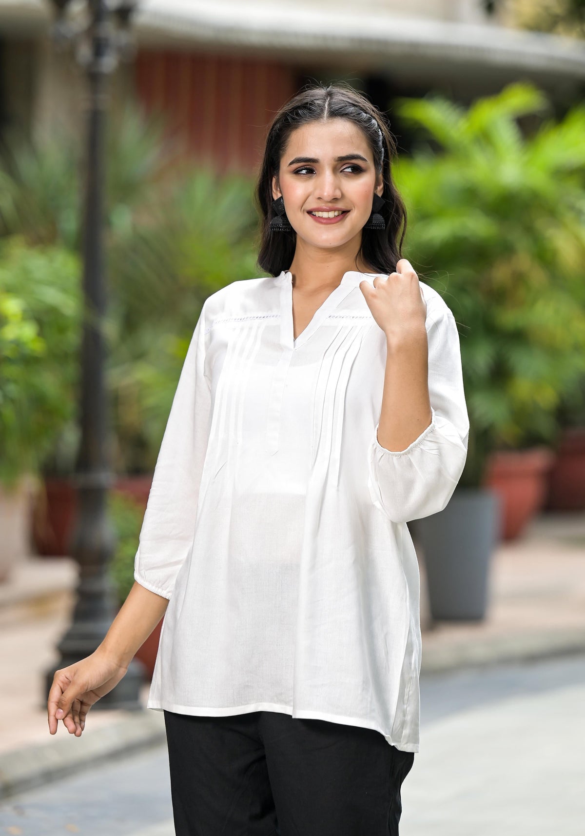 Juniper Women's White Solid Rayon Top With Mandarin Collar - Distacart
