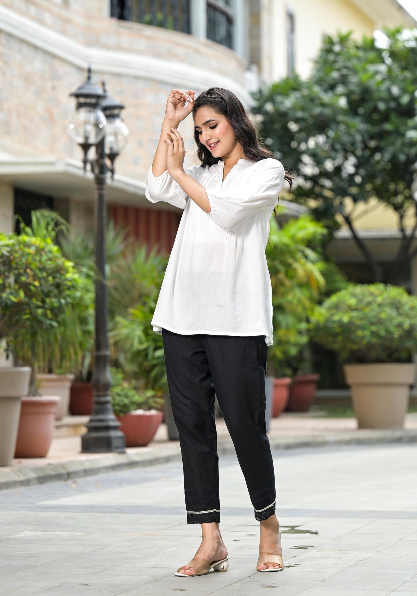 Juniper Women's White Solid Rayon Top With Mandarin Collar - Distacart