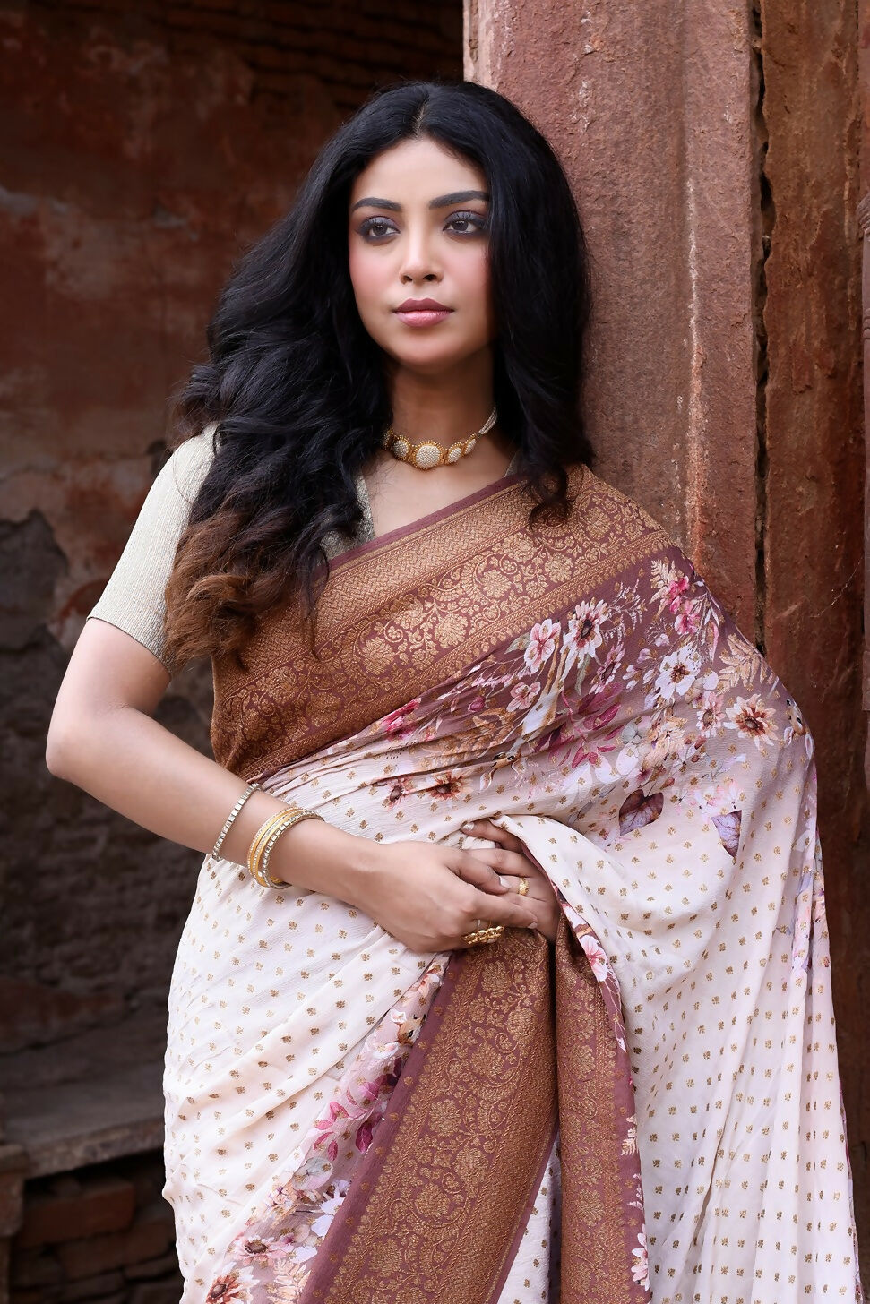 Joban Fashion Ivory And Dusty Rose Crepe Chiffon Pure Handloom Banarasi Silk Saree